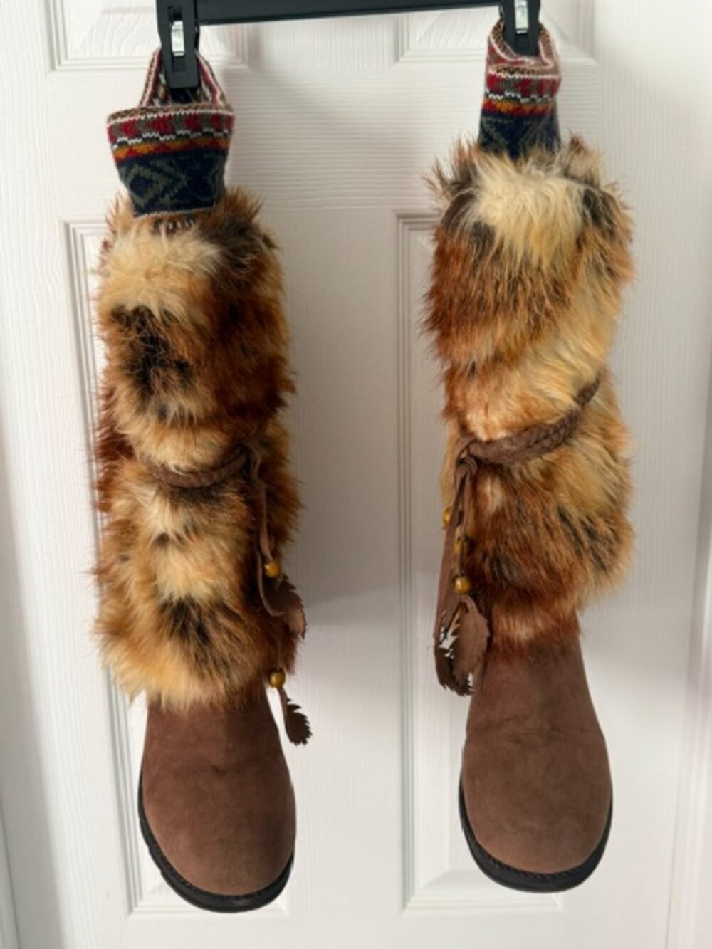 MUK LUKS Women's Faux-Fur Winter Boots - Size 9 - Picture 5 of 6